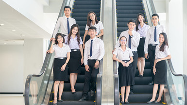 Law School Advantage for Secondary School Students