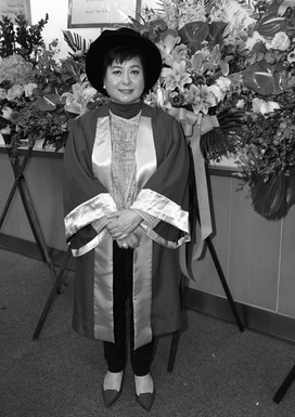 敬悼何超蕸女士