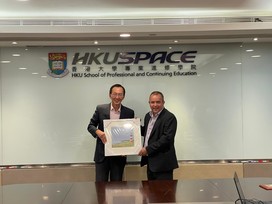 学院院长李经文教授与普大校长Richard Davies教授