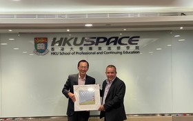 学院院长李经文教授与普大校长Richard Davies教授