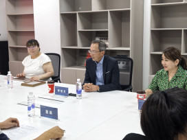 Professor Lee (center), Dr Joey Lam (right), and Ms Joyce Boon (left) engage in in-depth exchange with representatives from the SCE of NPU during the meeting.
