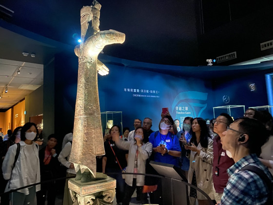 The Hong Kong Palace Museum Special Exhibitions Guided Tour: Gazing at Sanxingdui