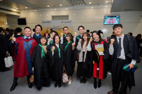 香港大学附属学院第24届毕业典礼圆满举行