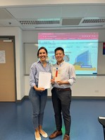 恭喜林小姐於我们的课程『Certificate in Spanish (Introductory)』当中获得最佳进步奖 ! ¡Felicidades! (2024年六月)