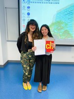 恭喜潘小姐於我們的課程『Certificate in Spanish (Introductory)』當中獲得最佳進步獎 ! ¡Felicidades! (2024年六月)