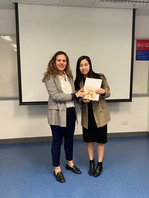 恭喜Chi於我们的课程『Certificate in Spanish (Introductory)』当中获得杰出表现奖 ! ¡Felicidades! (2023年三月)