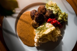 【Köttbullar - Swedish Meatballs from Turkey?】