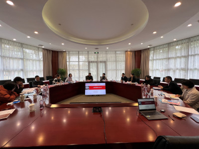 Meeting with the representatives of Shanghai University of Traditional Chinese Medicine.